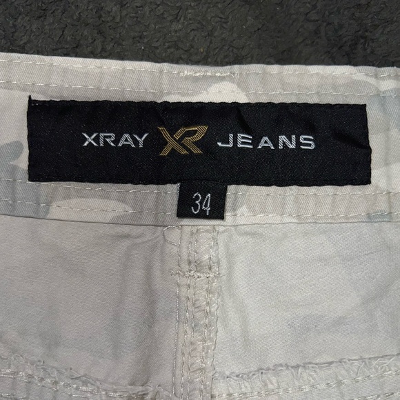 X-ray jeans, brand camo light camo size 34 men’s shorts - Picture 2 of 3